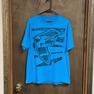 Famous Short Sleeve Shirt Large